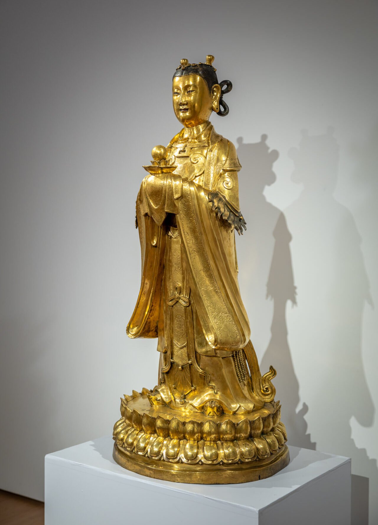 明崇禎 銅鎏金龍女立像