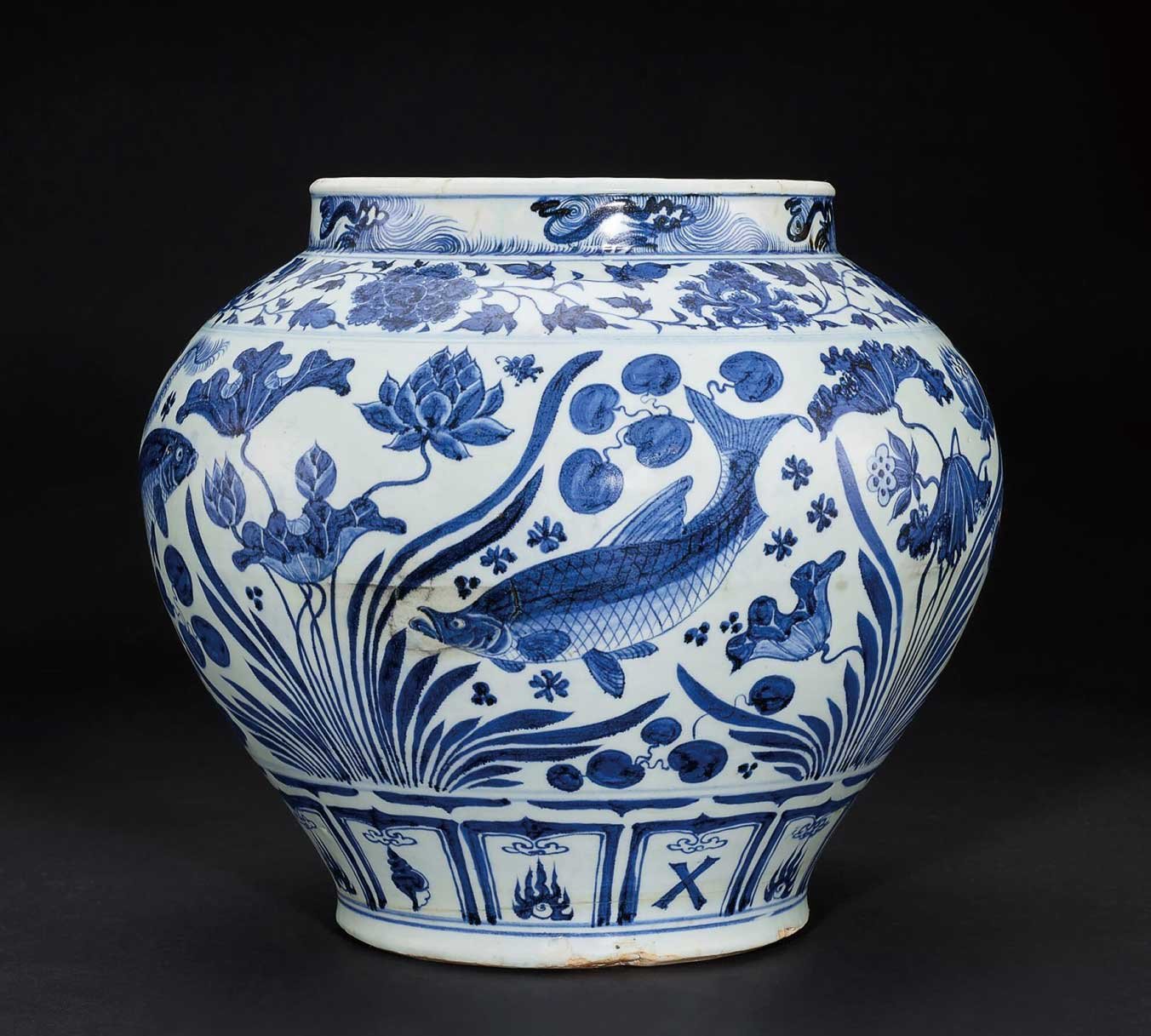 中國陶瓷器拍賣十大天價 青花魚藻紋大罐