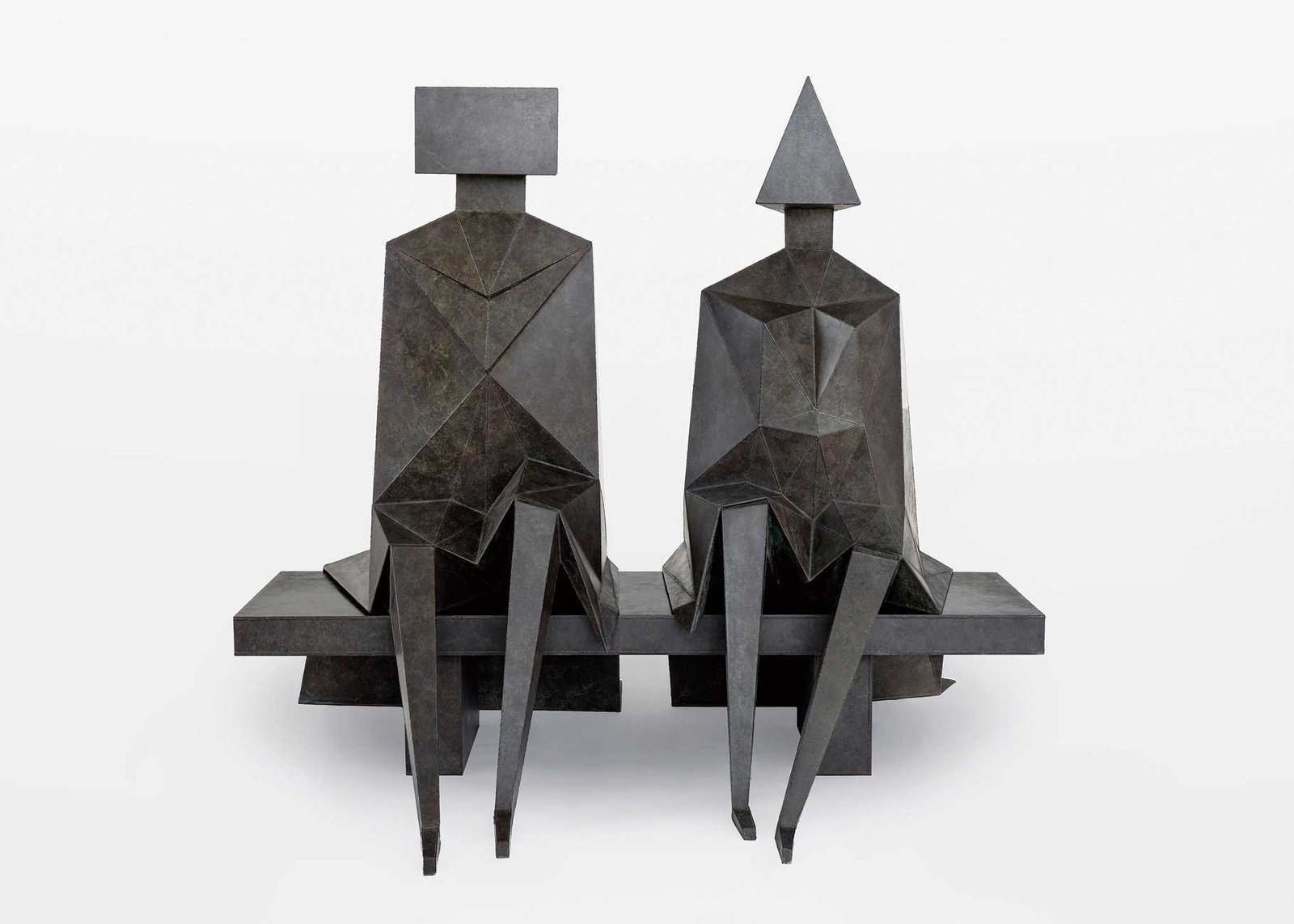 貝浩登(Perrotin) 林恩·查德威克(Lynn Chadwick) Sitting Couple